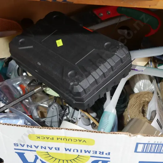 Box of sundries