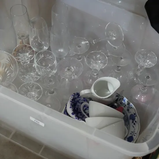 Tub of glassware