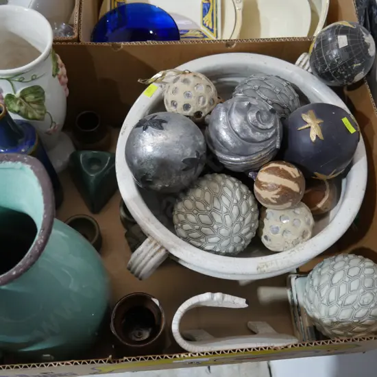 Ornamental spheres, vases etc