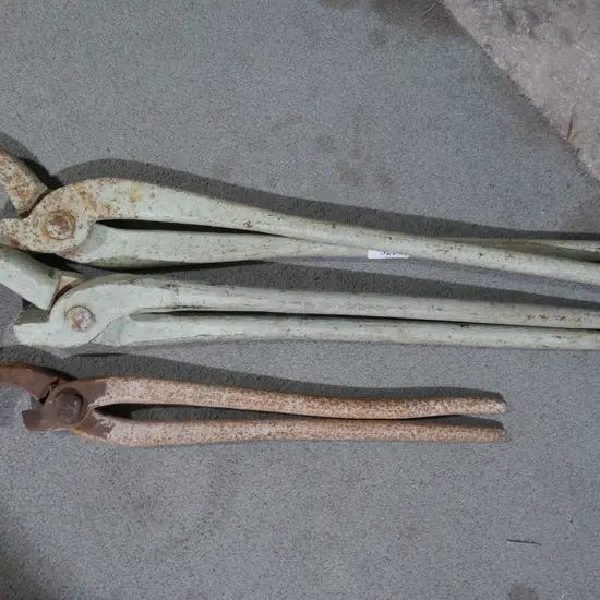3 forging pliers