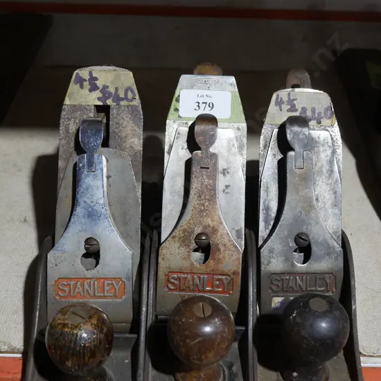 3 Stanley wood planes