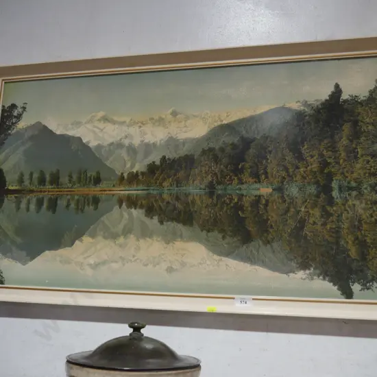 Whites Aviation picture, Lake Matherson