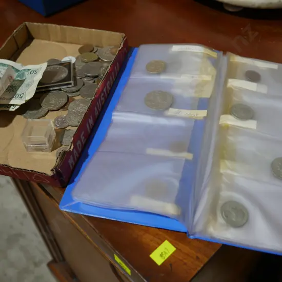 Coin album, lose coins, banknotes
