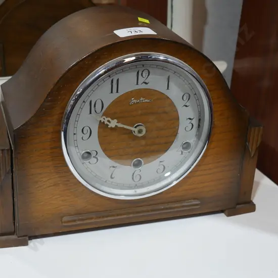 Mantle clock