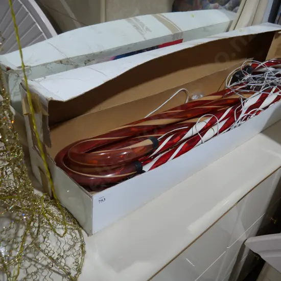 Light up Christmas decorations