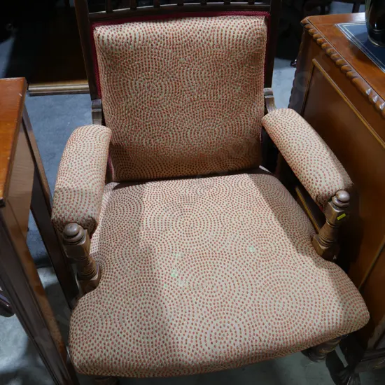Arm chair