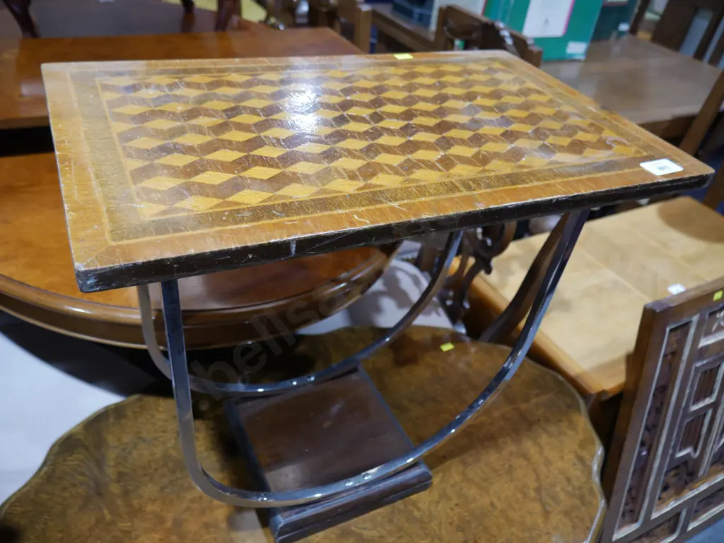 Metal base side table Image 1++