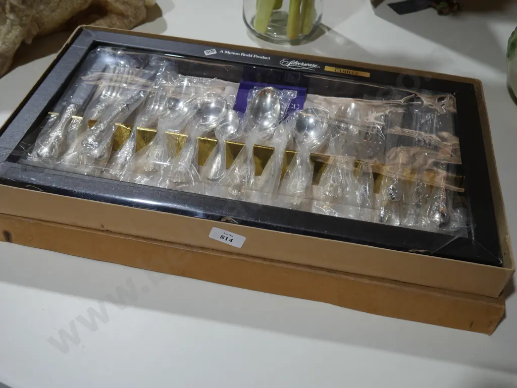 Boxed Camille Rodd cutlery set Image 1++