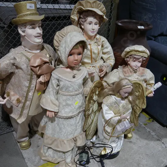 Group of dolls