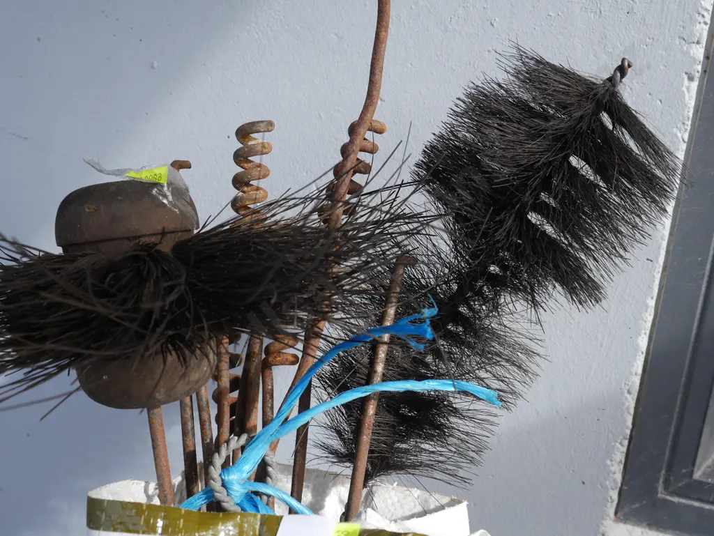Chimney cleaning brush Image 1++
