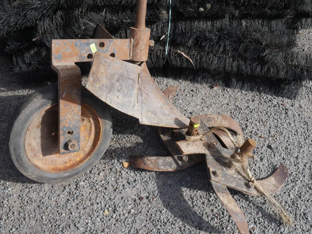 Rotary hoe blades etc Image 1++