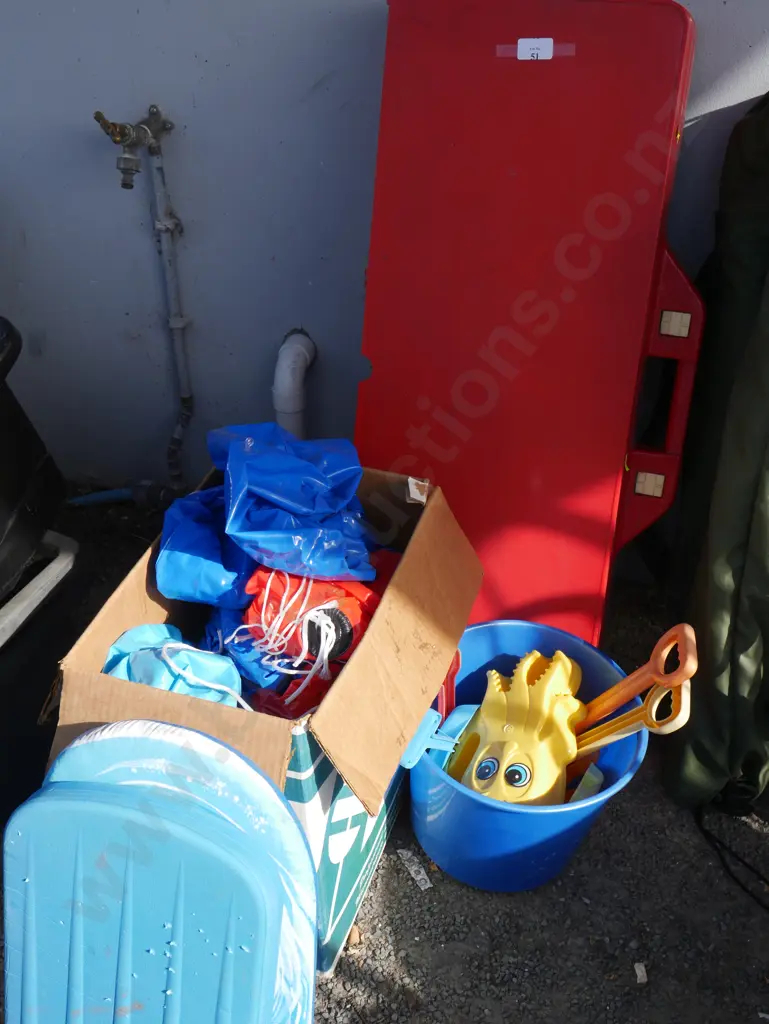 Folding picnic table, children's toys etc Image 1++