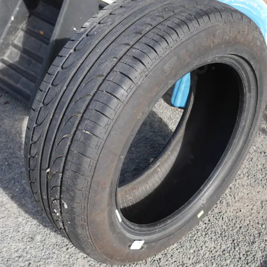 Tyre 205 / 55/16