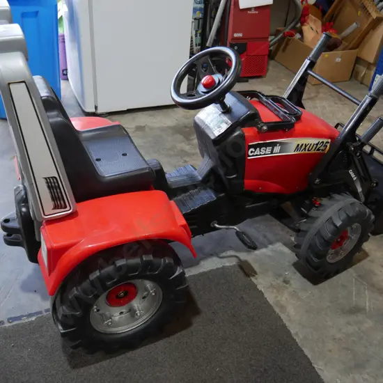 Child's ride on pedal loader