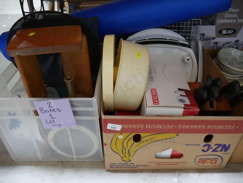 2 boxes of kitchenware etc Image 1++