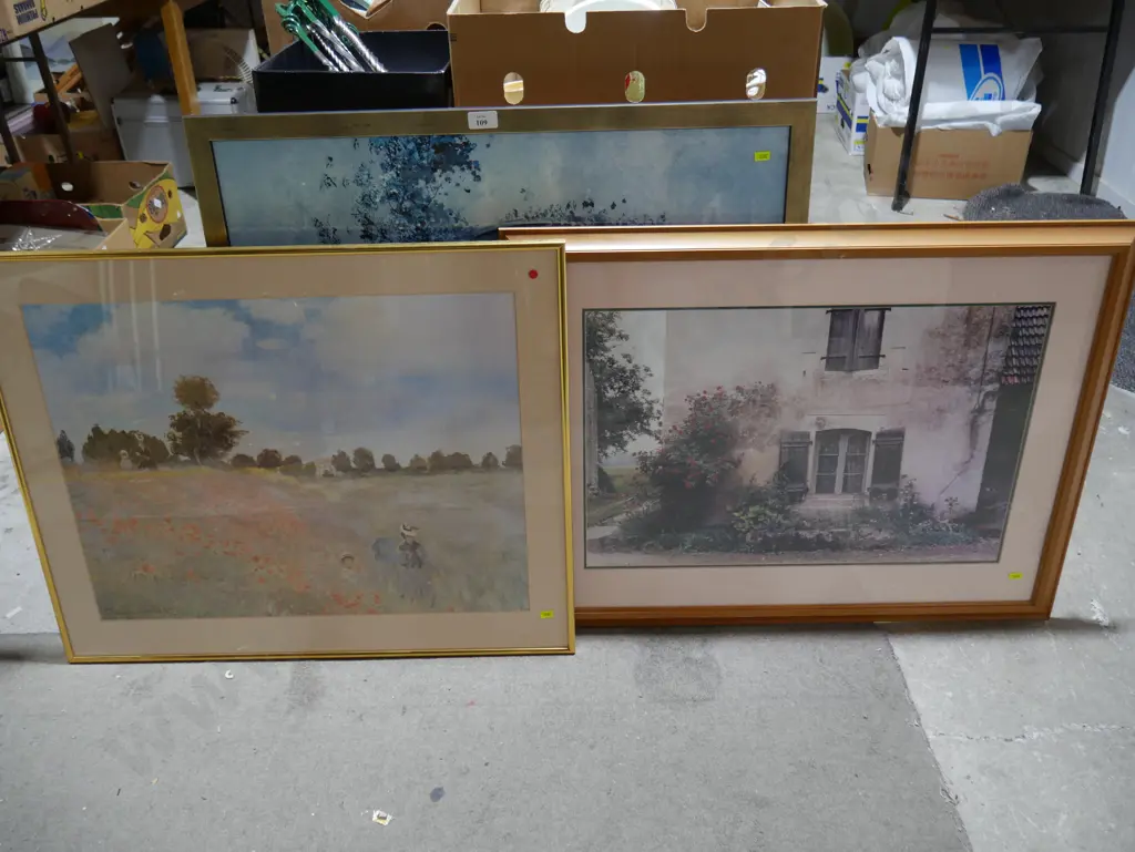 3 framed pictures Image 1++