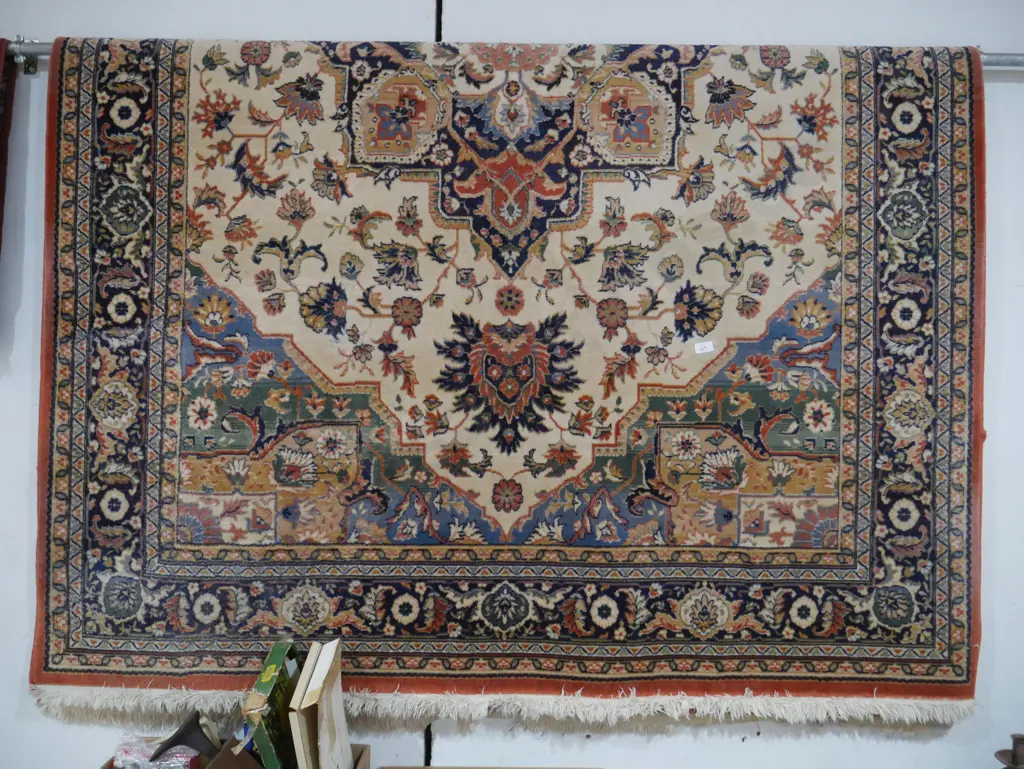 Large rug Image 1++