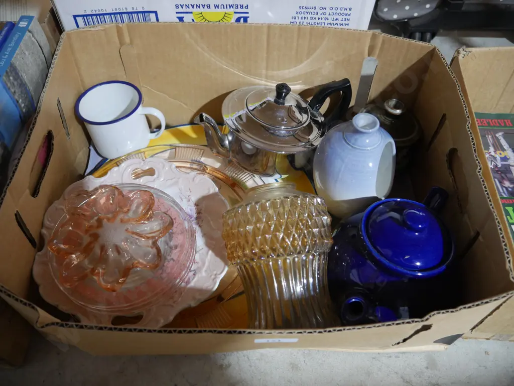 Glassware, teapot etc Image 1++