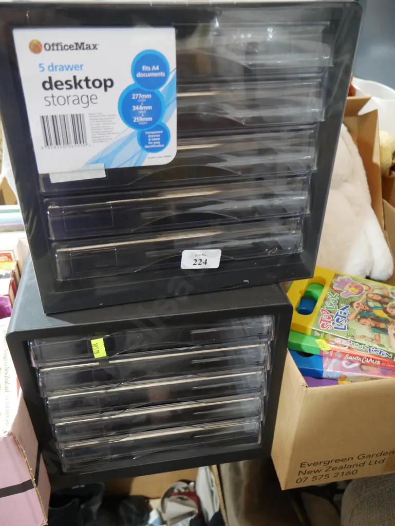 2 desk top storage drawers Image 1++