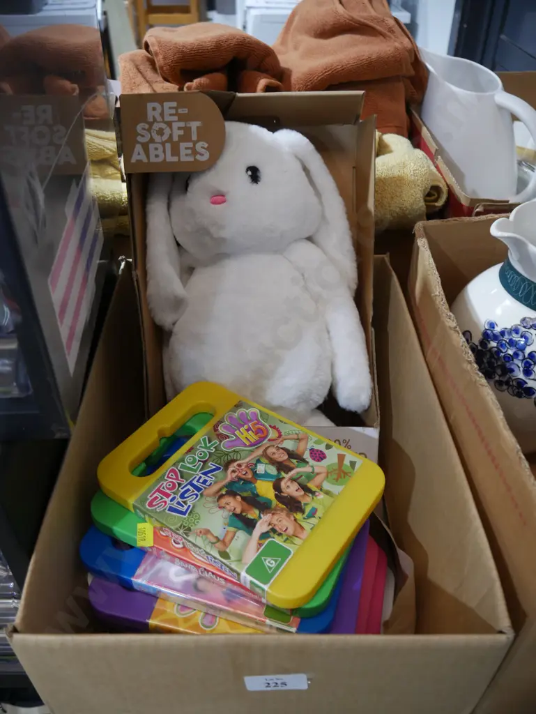 Hi5 DVDs, Bunny soft toy Image 1++