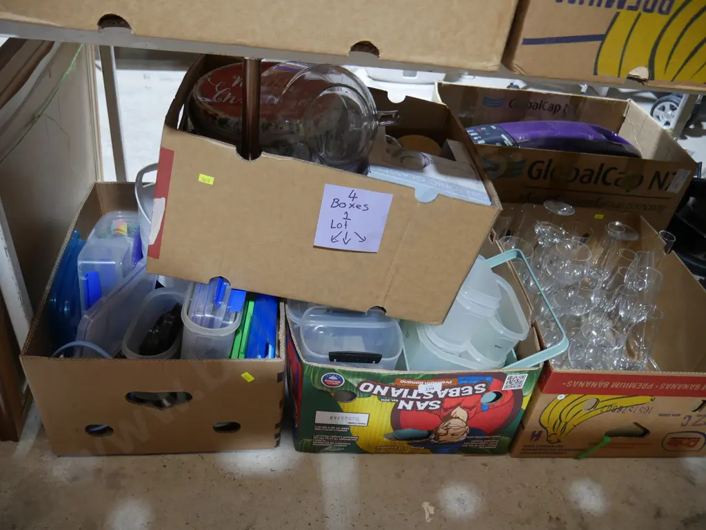 4 boxes glassware, plastic containers etc Image 1++