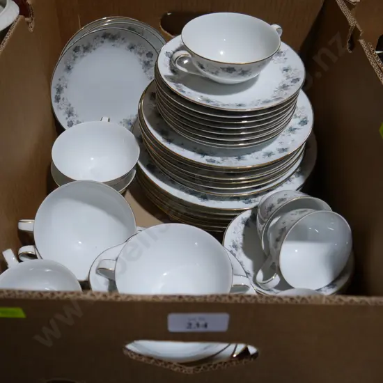 Noritake Valencia dinnerware