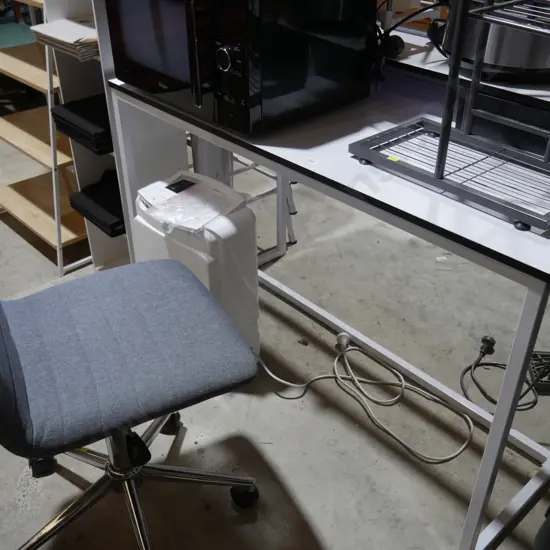 Office desk and chair