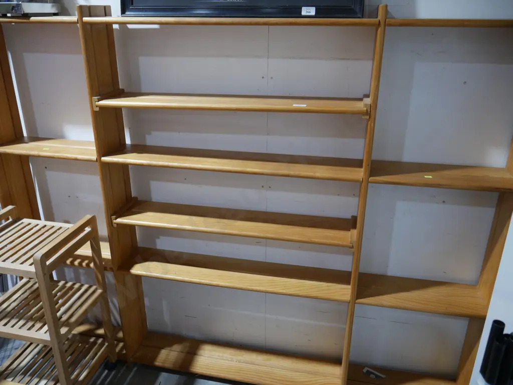 Wooden bookcase Image 1++