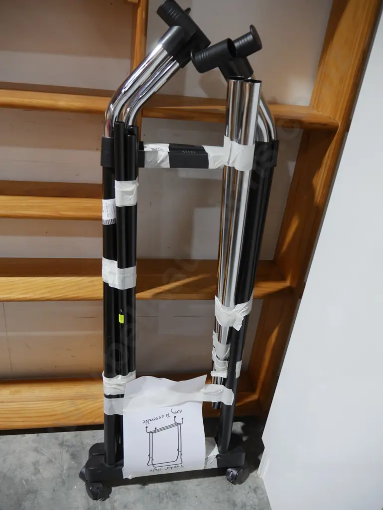 Garment rack Image 1++