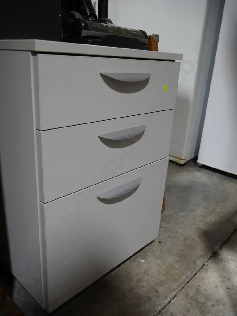 Office drawers Image 1++