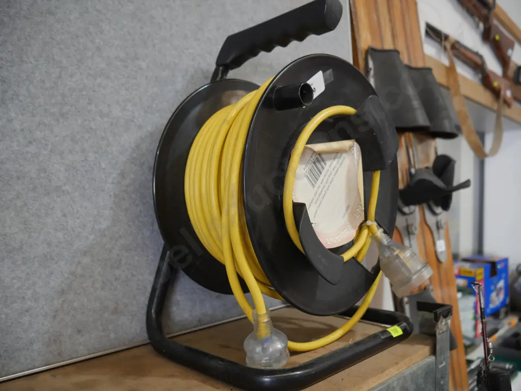 Extension cord reel Image 1++