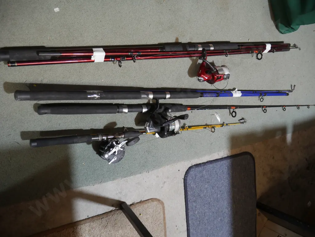4 fishing rods Image 1++