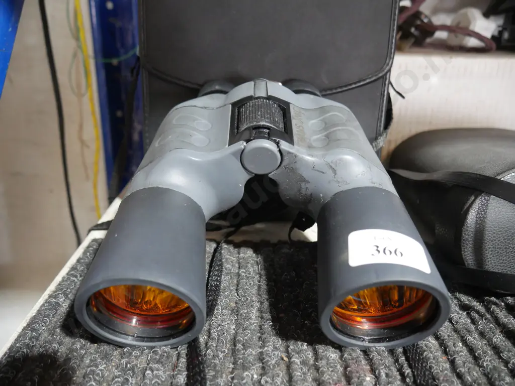 Binoculars Image 1++