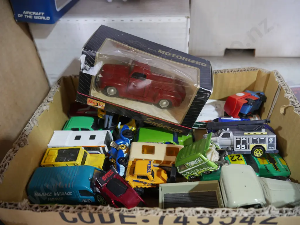 Assorted model cars Image 1++