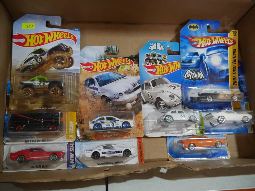 Assorted Hot wheels model cars Image 1++