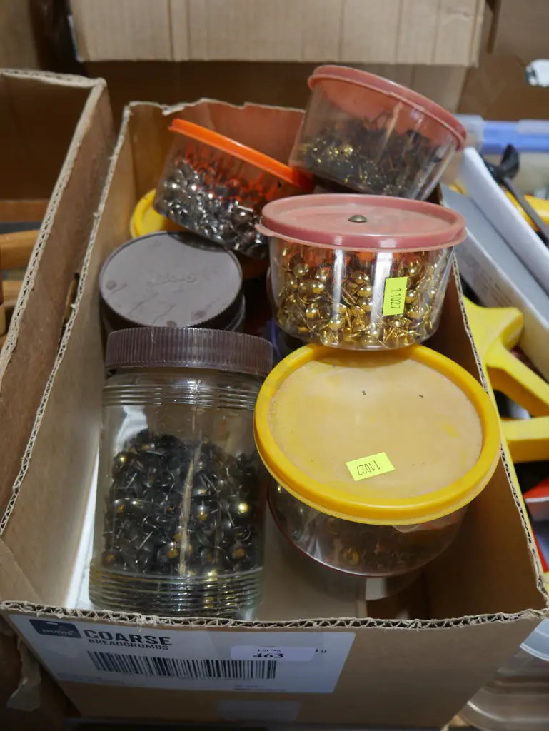 Assorted pins Image 1++