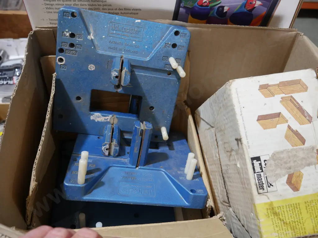 Garage sundries Image 1++