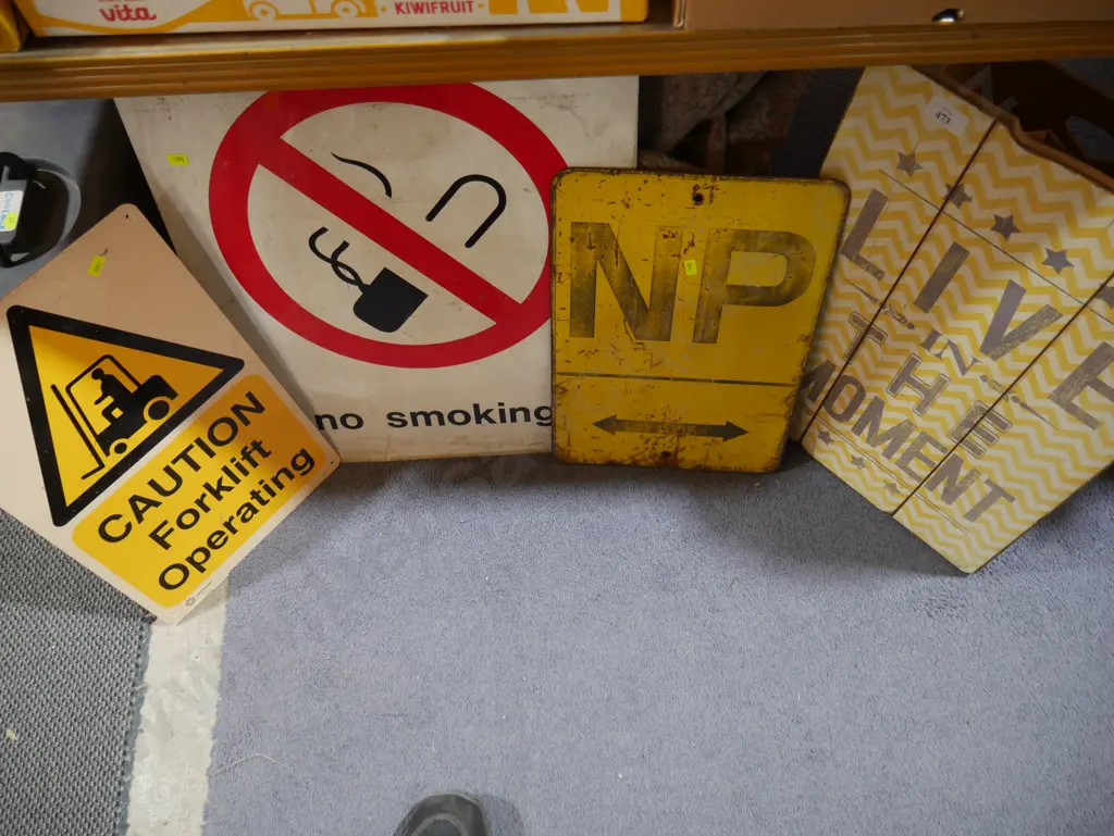 Assorted signs Image 1++