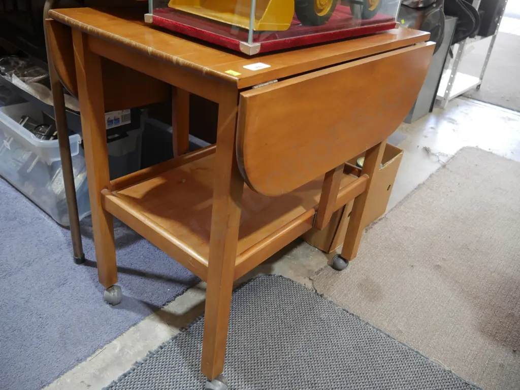 Dropside tea trolley Image 1++