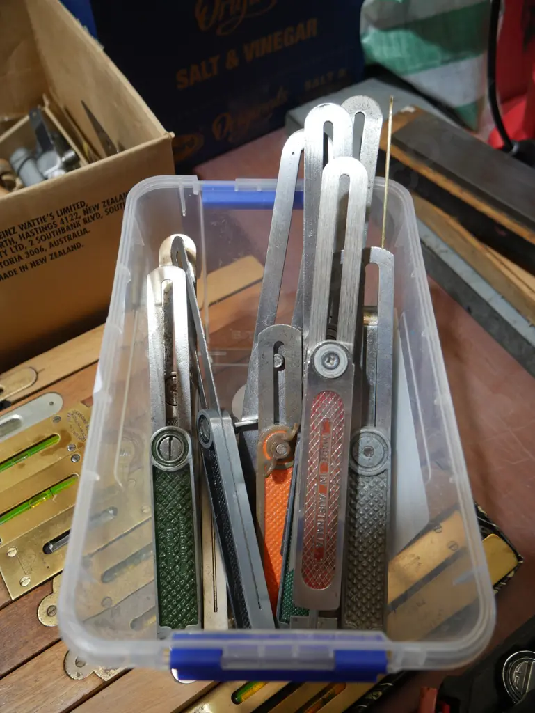 Sliding T bevilles Image 1++