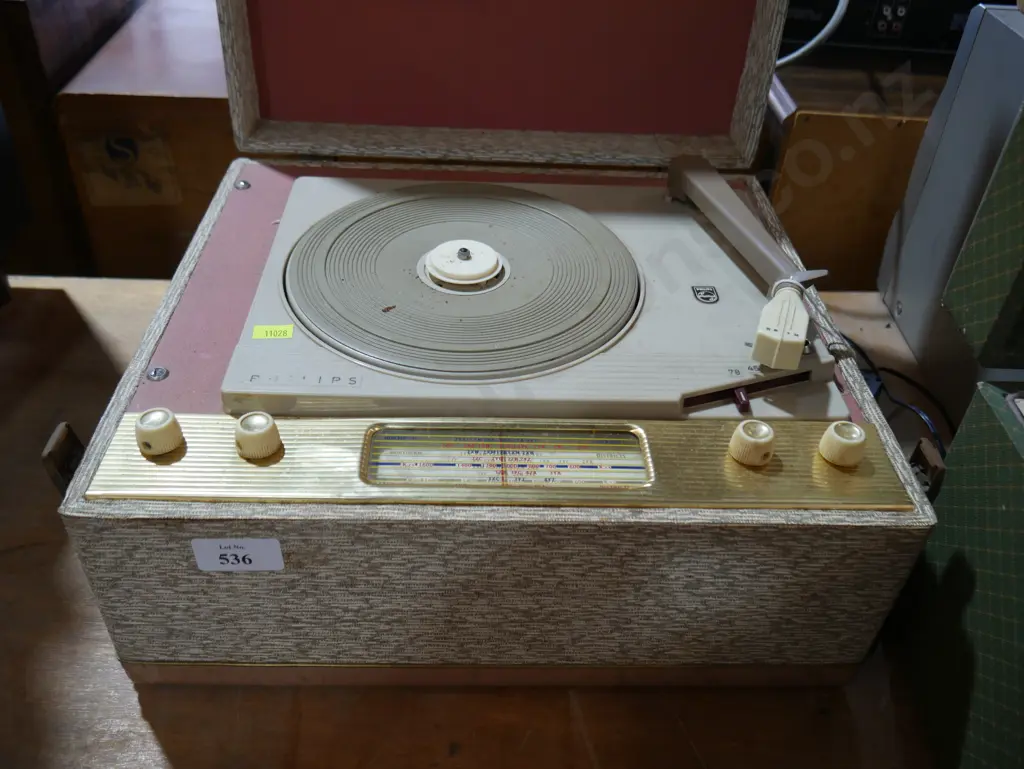 Philips record player Image 1++