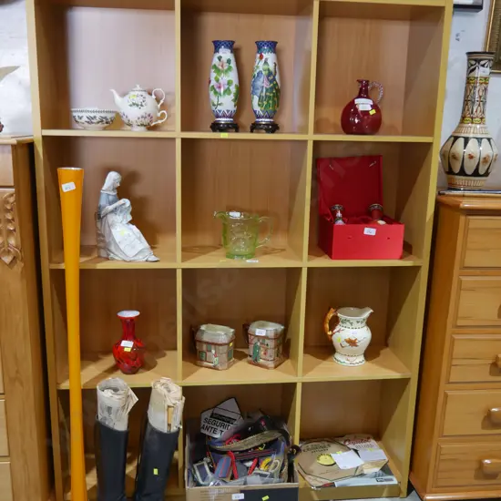 Pigeon hole bookcase