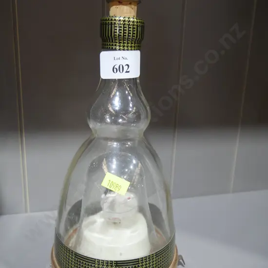 Musical decanter