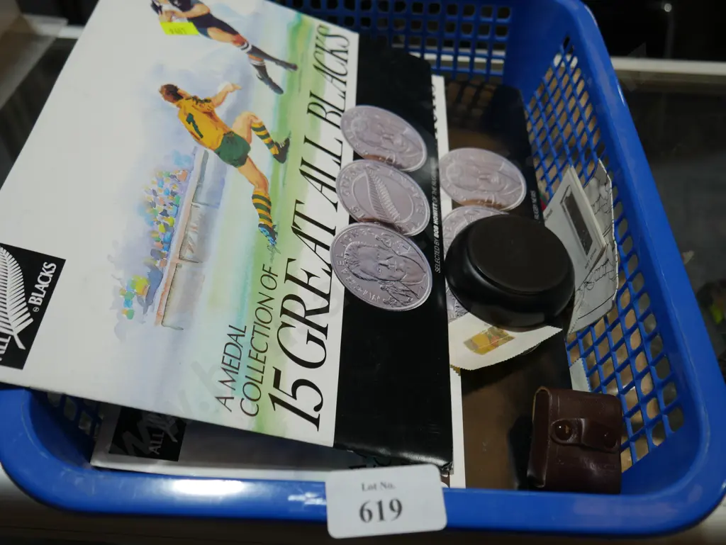 Stamp albums etc Image 1++