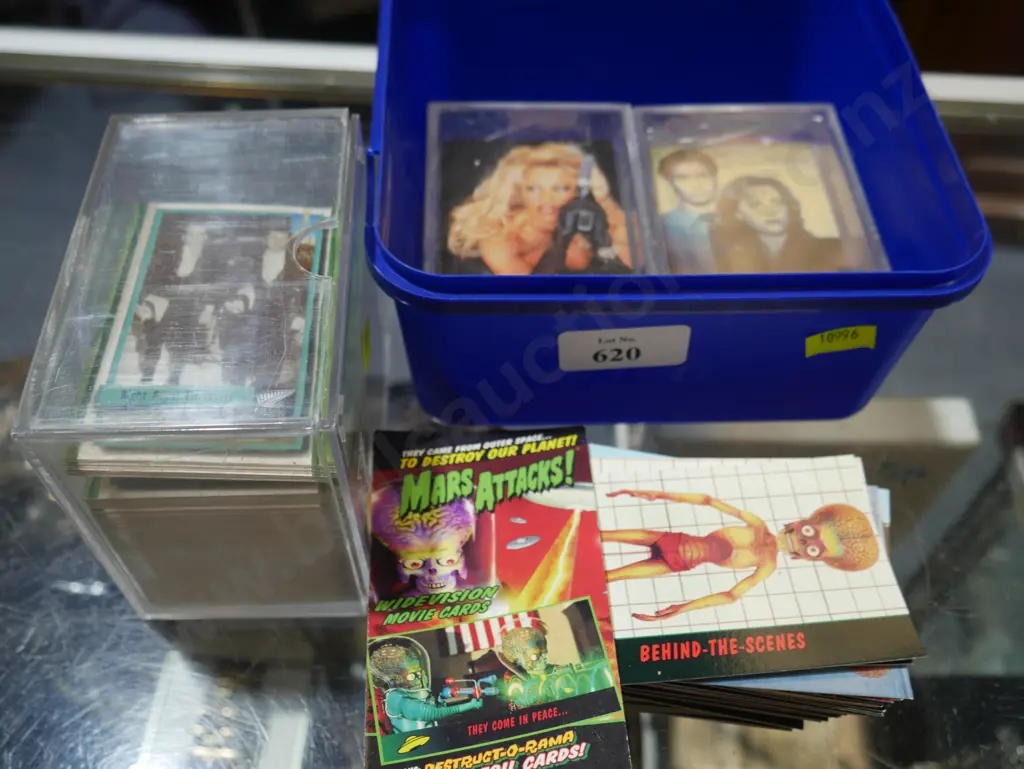 Mars attacks collector cards Image 1++