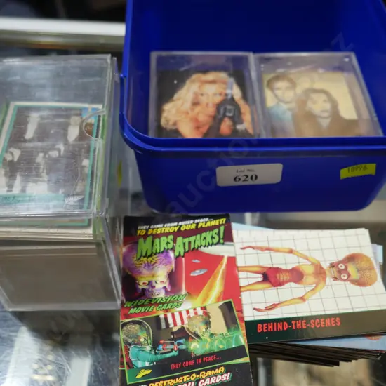 Mars attacks collector cards