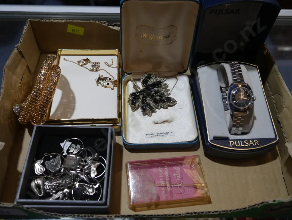 Jewellery and watch etc Image 1++
