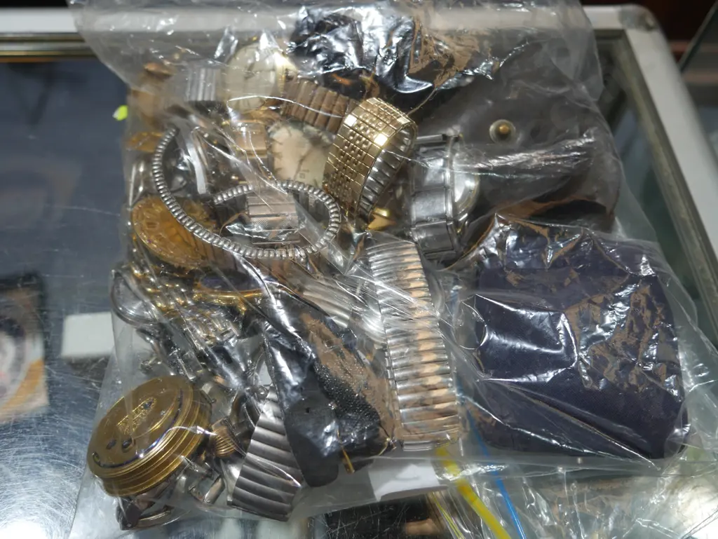 Assorted watches Image 1++