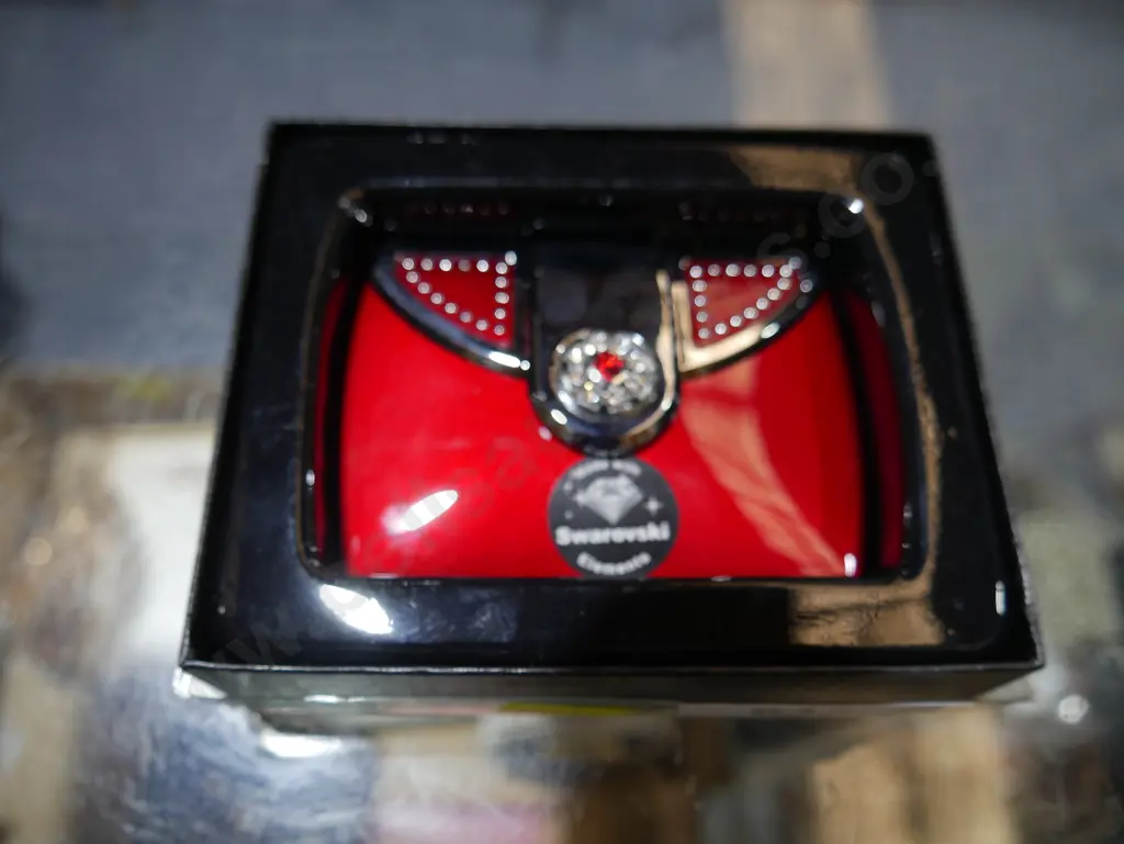 Swarovski compact mirror Image 1++