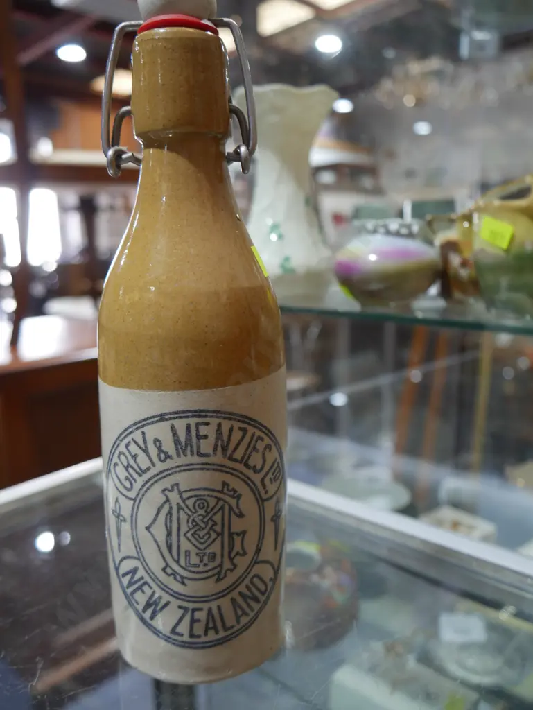 Grey and Menzies stone bottle Image 1++